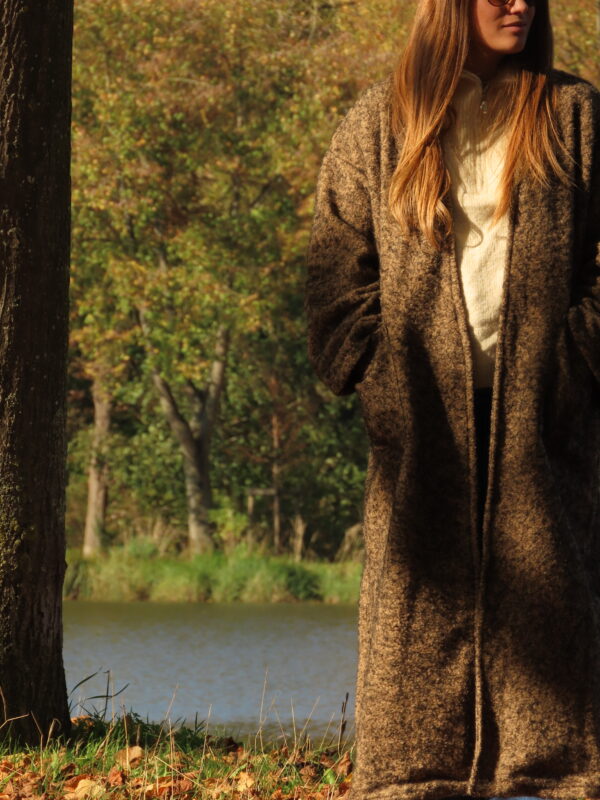 Manteau Pia marbré noir et beige – Image 3