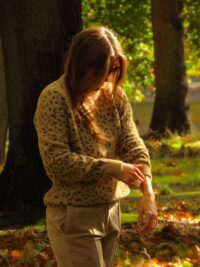 Pull à motif animalier, maille douce pour un style affirmé.